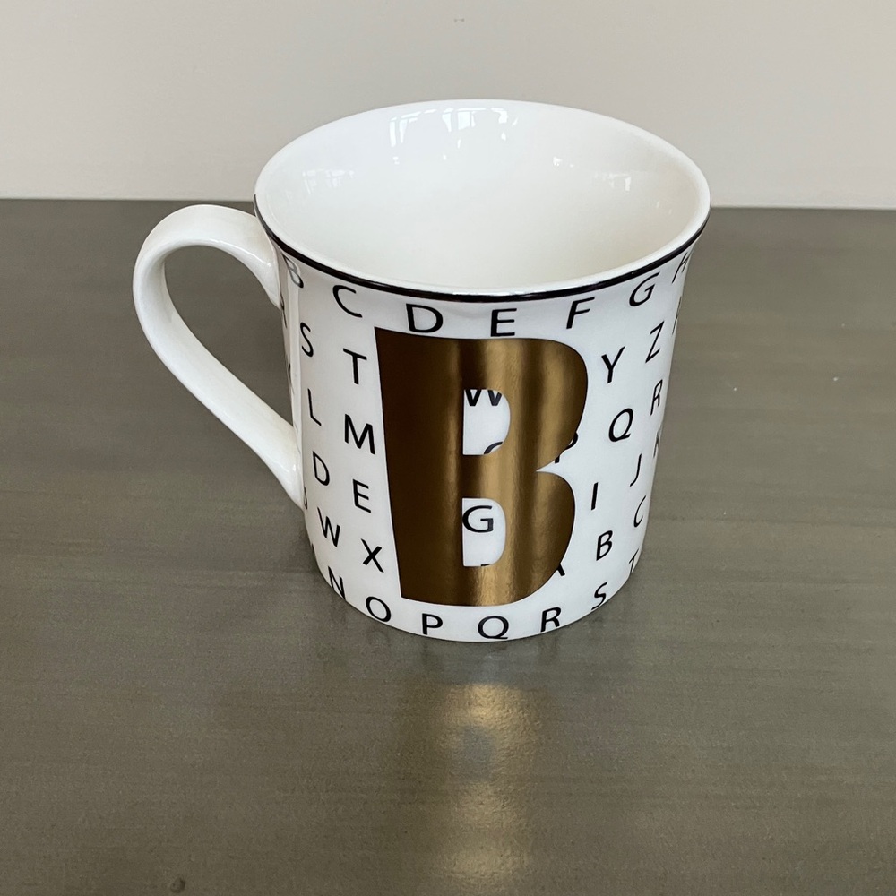 Elegant Gold and White Alphabet Mug
